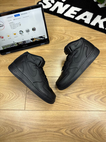 Nike Air Force 1 Mid (44.5)