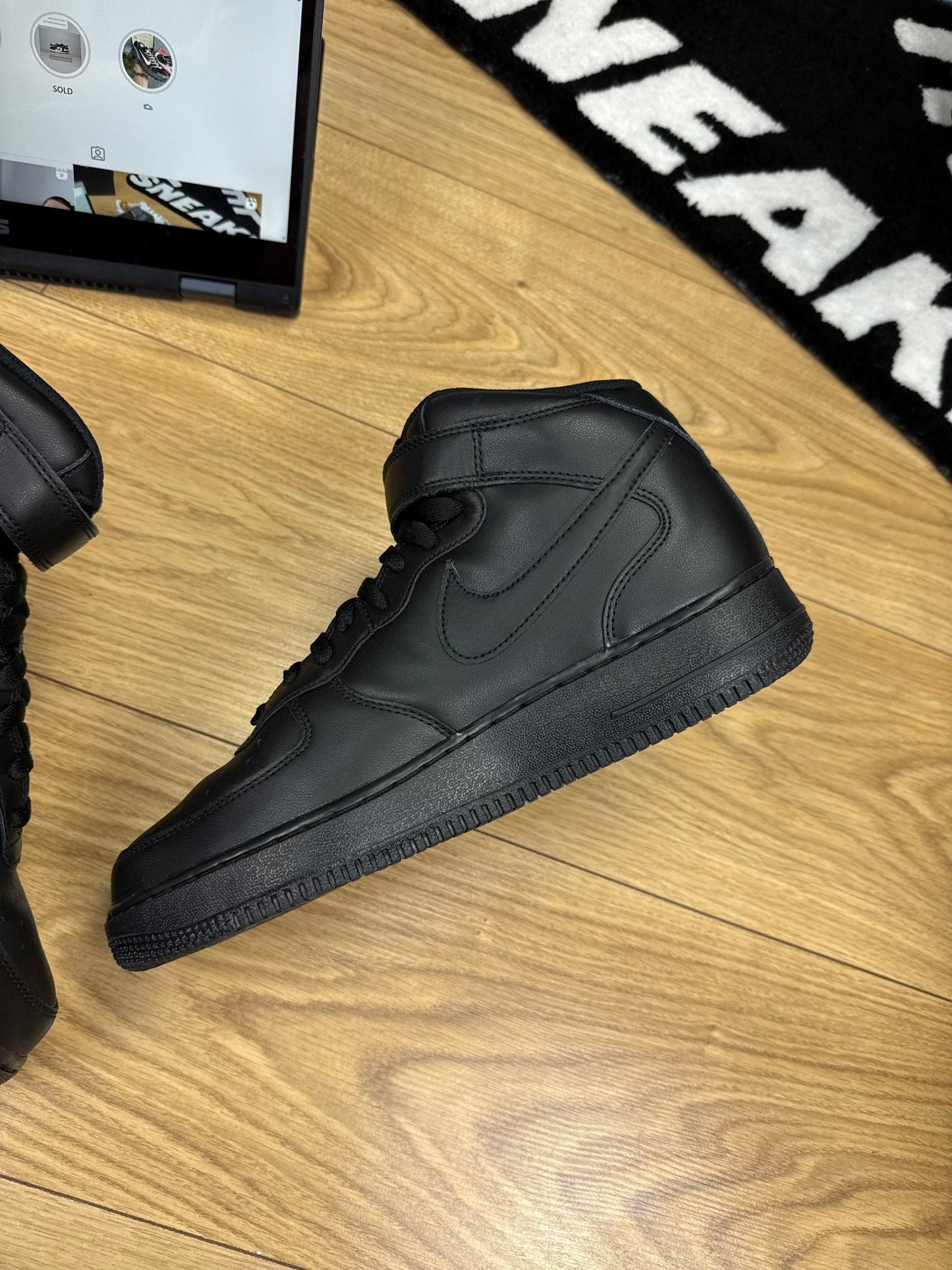 Nike Air Force 1 Mid (44.5)