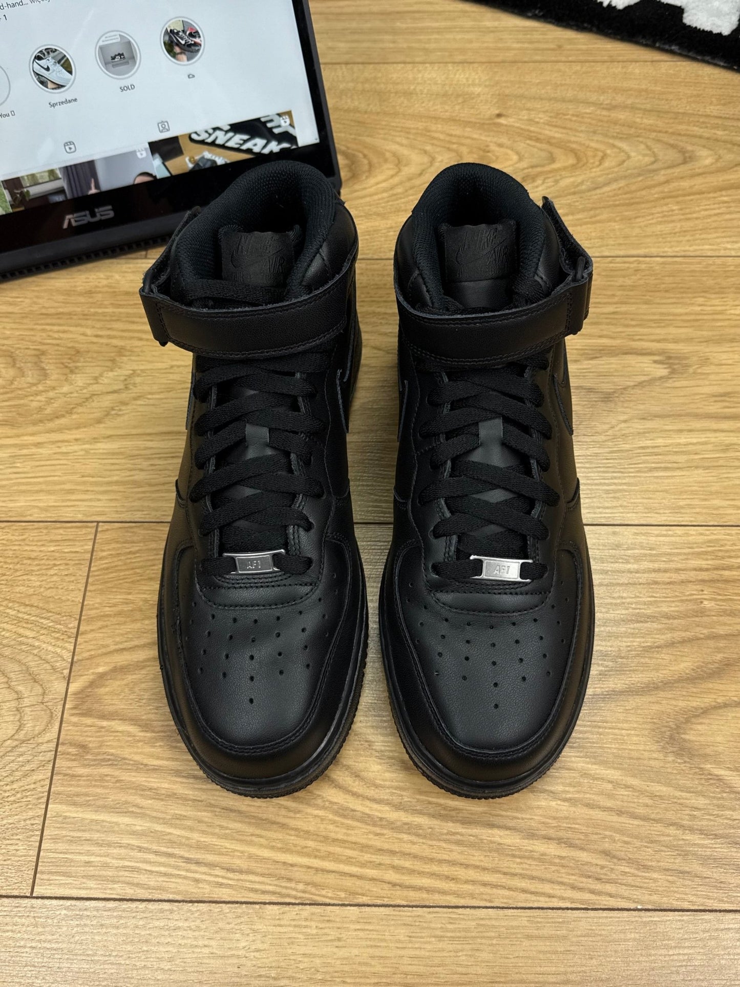 Nike Air Force 1 Mid (44.5)