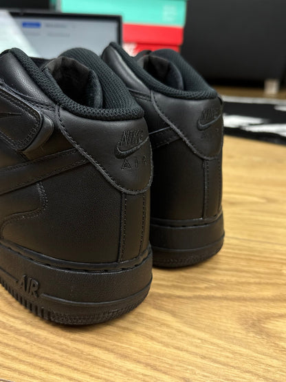 Nike Air Force 1 Mid (44.5)