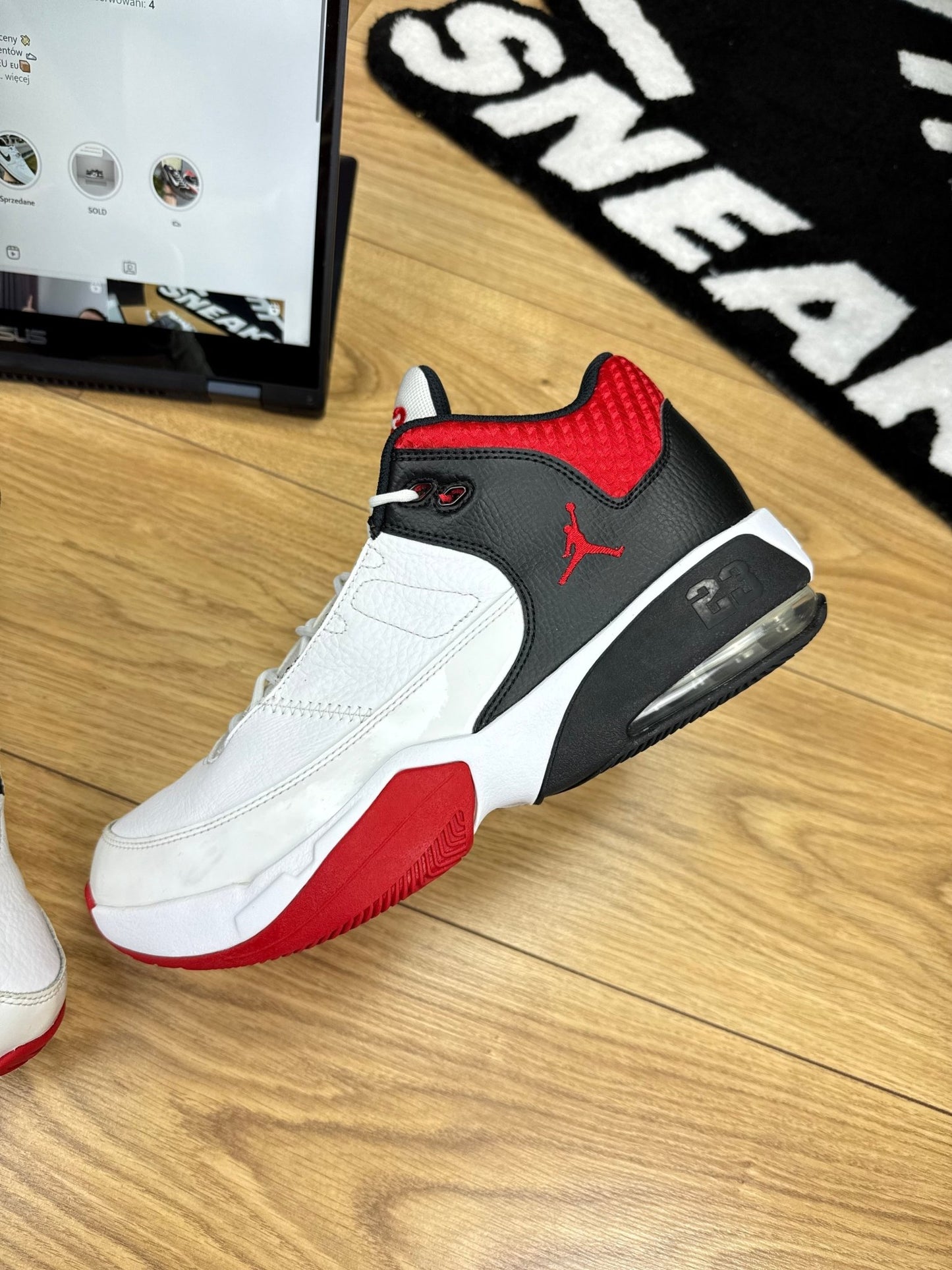 Nike Air Jordan Max Aura 3 (45.5)