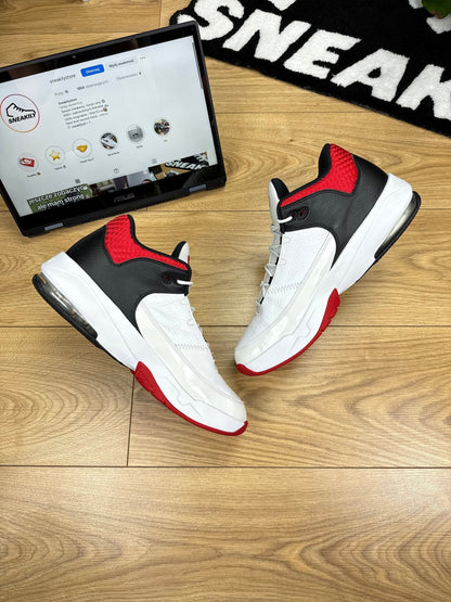 Nike Air Jordan Max Aura 3 (45.5)