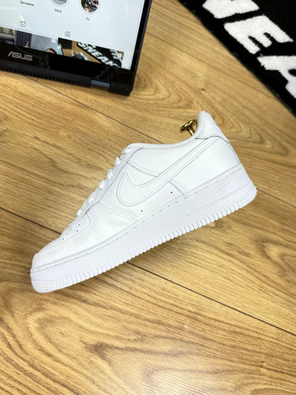 Nike Air Force 1 Low (38.5)