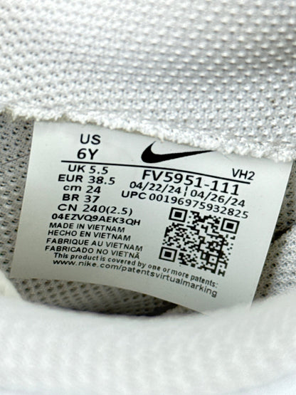 Nike Air Force 1 Low (38.5)