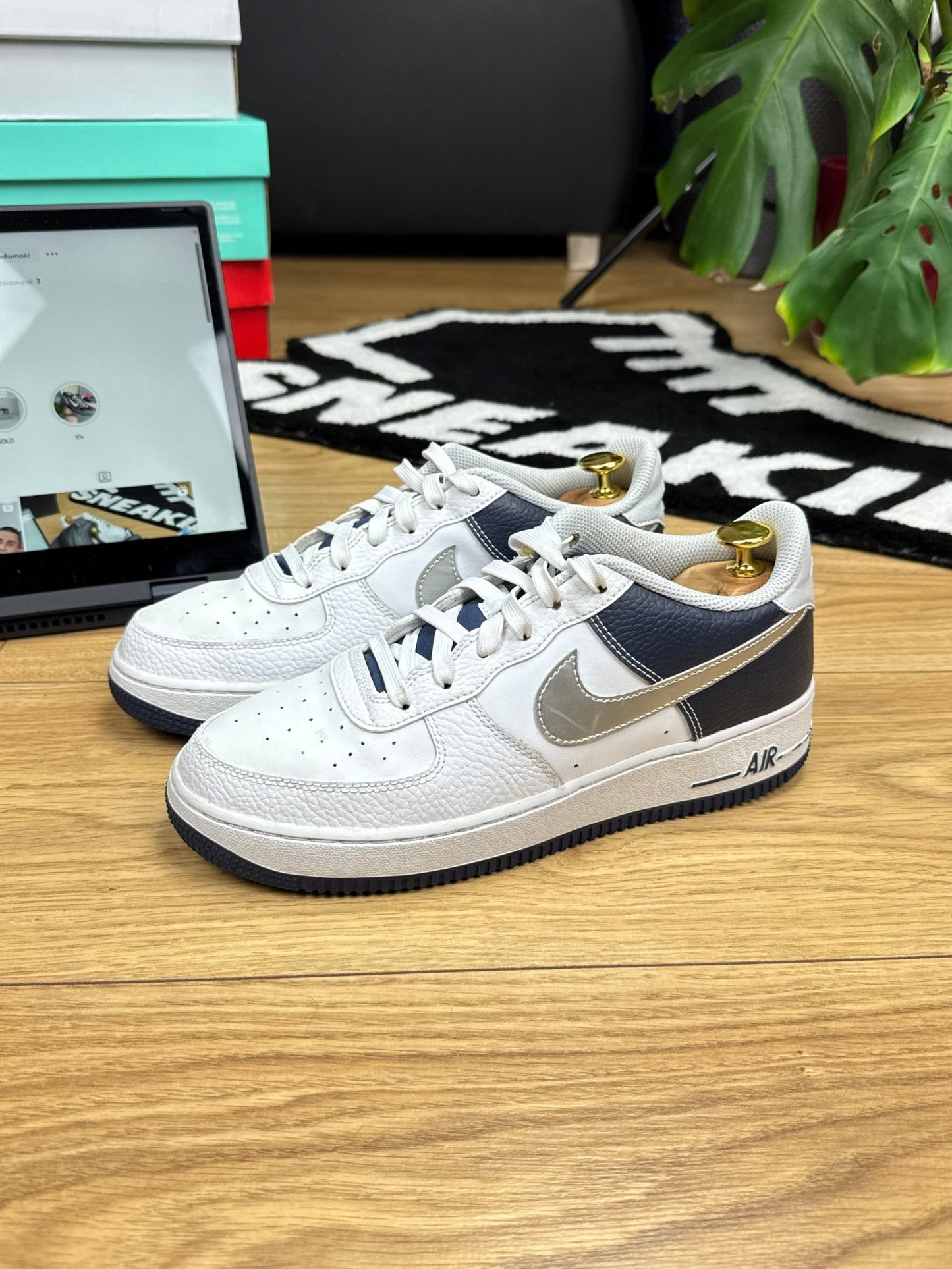 Nike Air Force 1 Low (40)