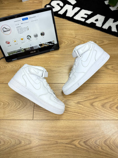 Nike Air Force 1 Mid (42.5)