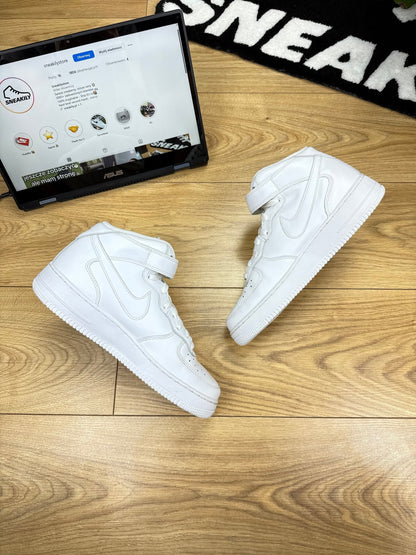 Nike Air Force 1 Mid (42.5)