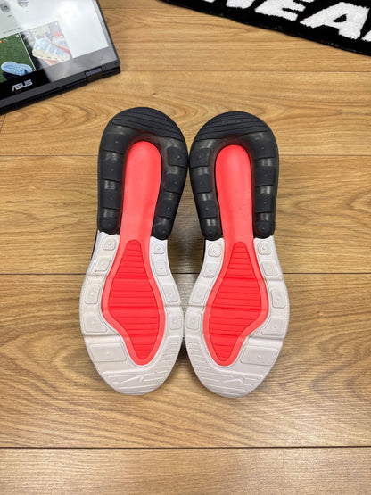Nike Air Max 270 (42.5)