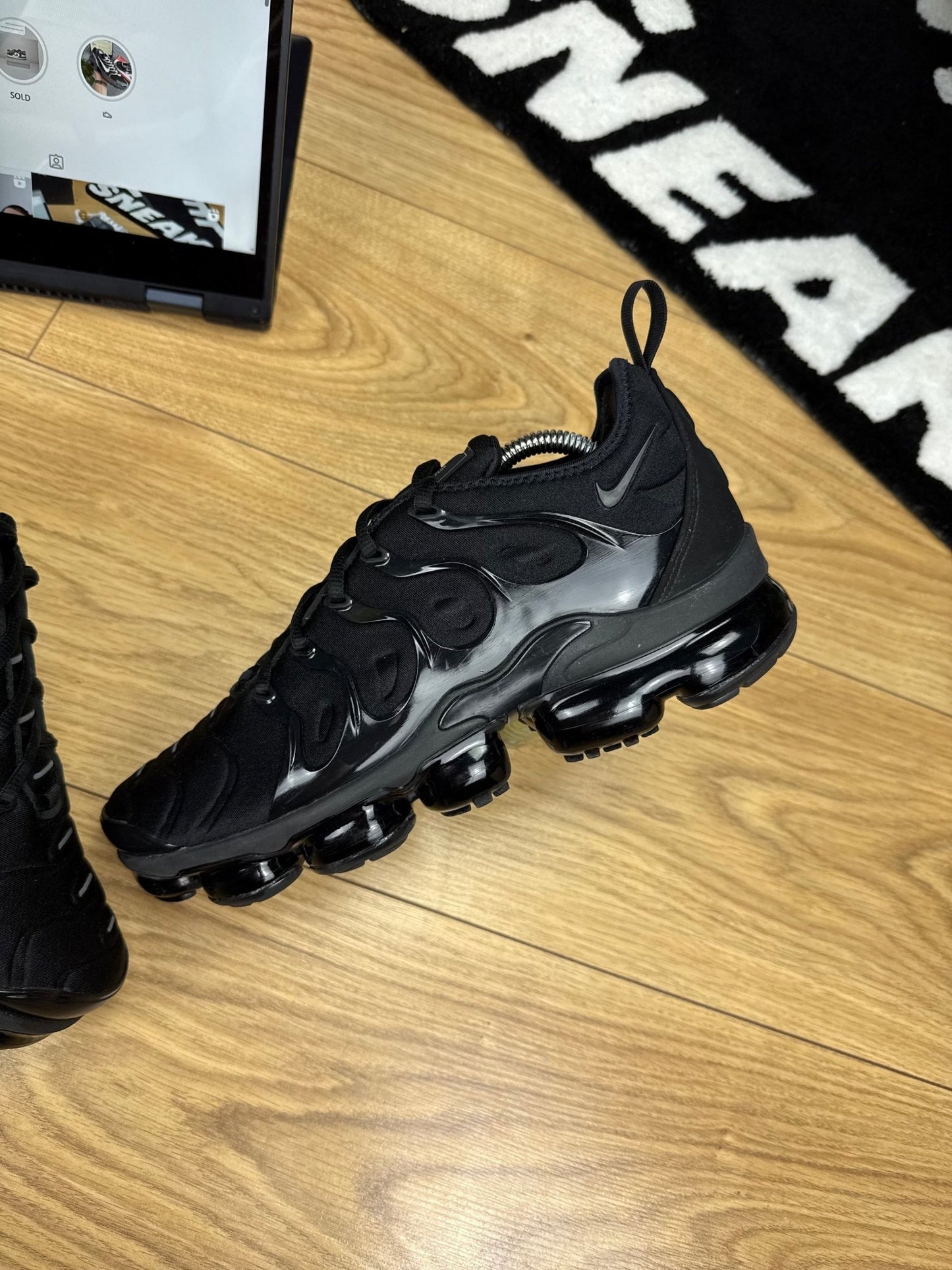 Nike Air Vapormax Plus (42.5)