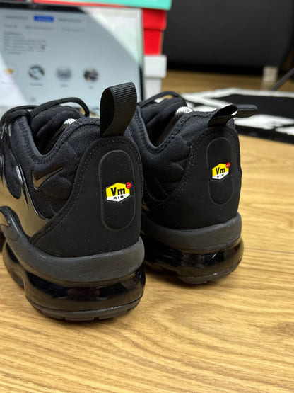 Nike Air Vapormax Plus (42.5)