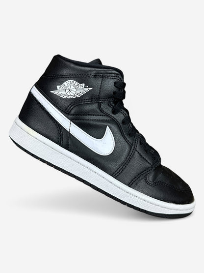 Nike Air Jordan 1 Mid (37.5)