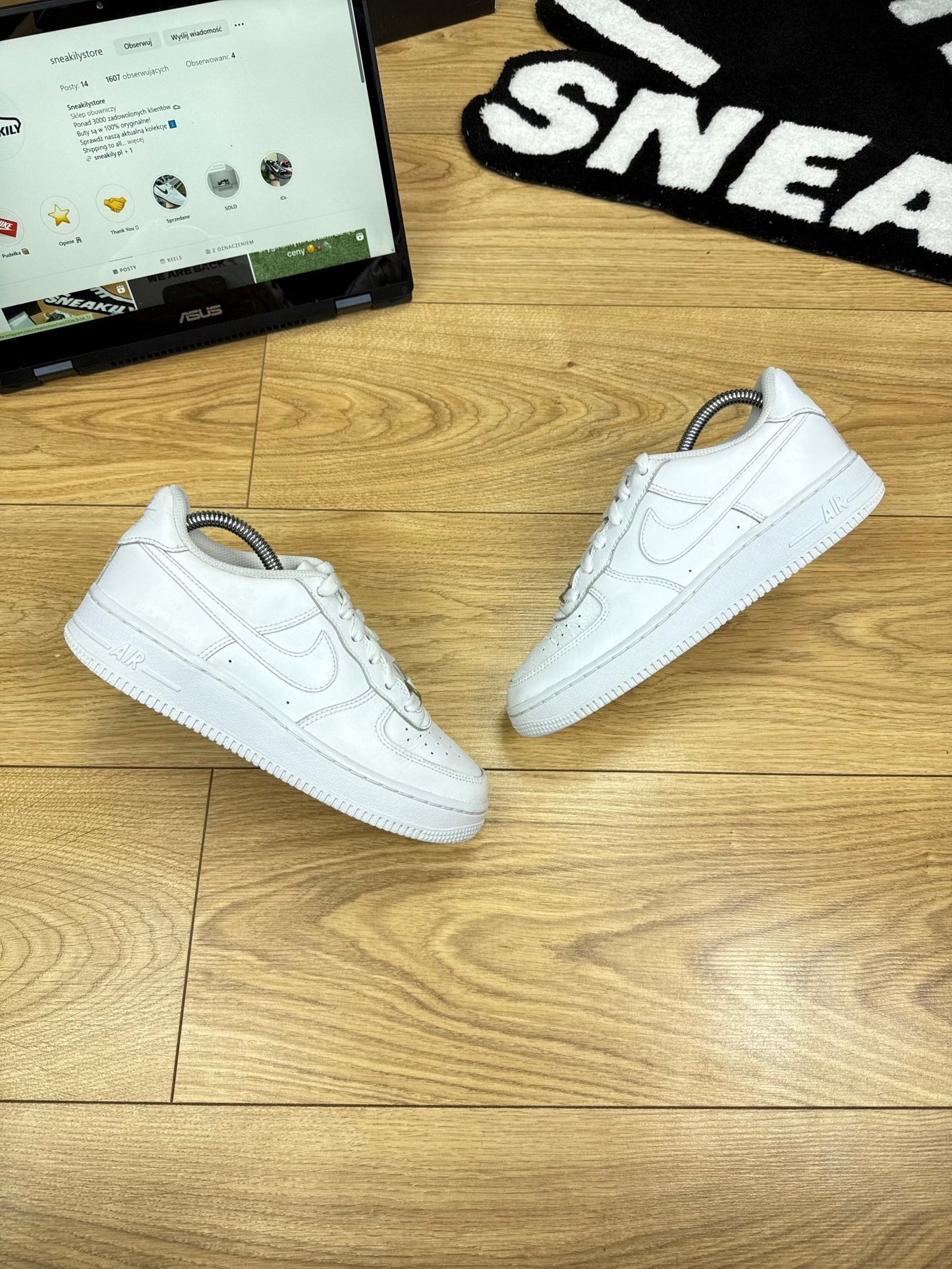 Nike Air Force 1 Low (37.5)