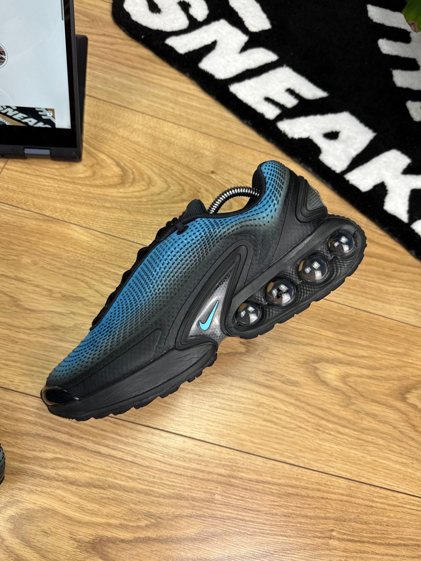 Nike Air Max DN (44.5)