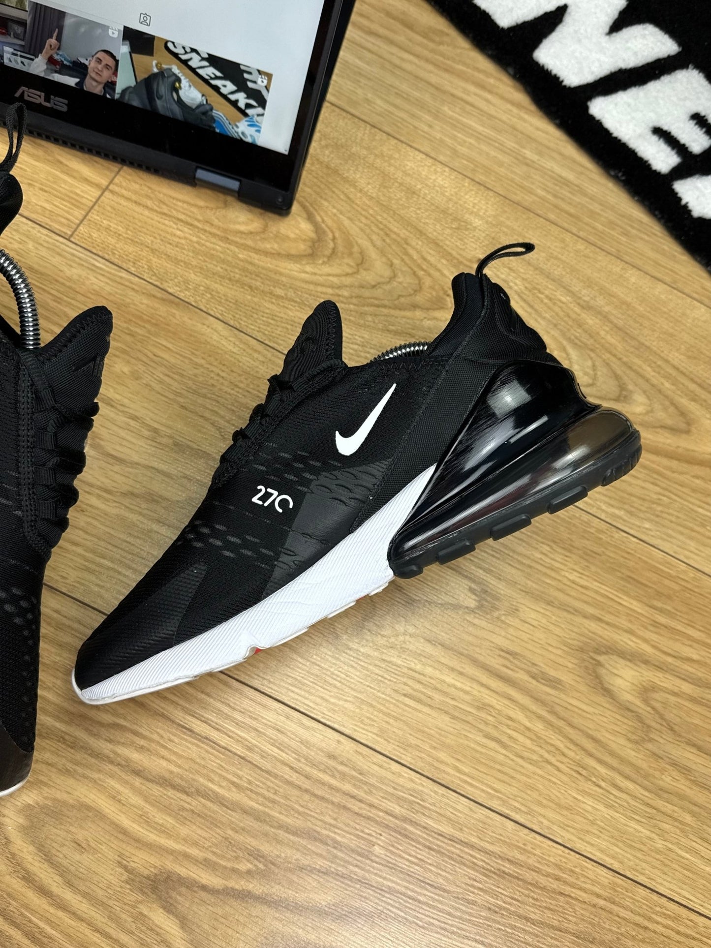 Nike Air Max 270 (43)