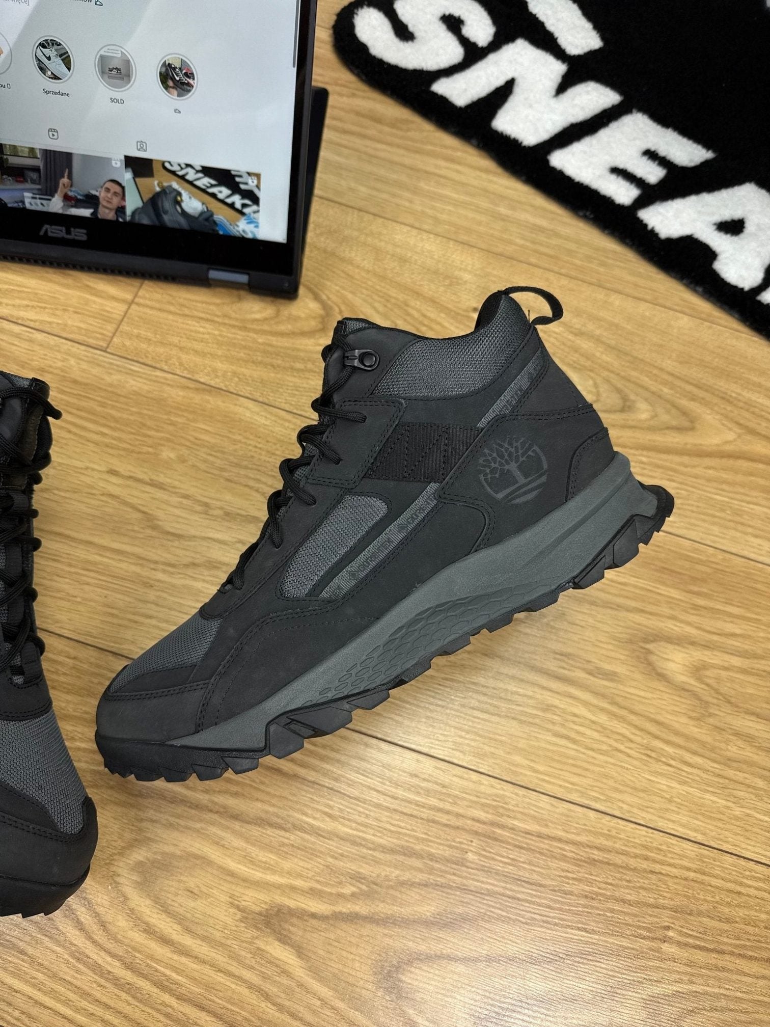 Timberland Lincoln Peak Mid GTX Lincoln Peak GTX — buty sportowe męskie w bardzo dobrym stanie rozmiar 44.5, zewnętrzny panel prawego buta