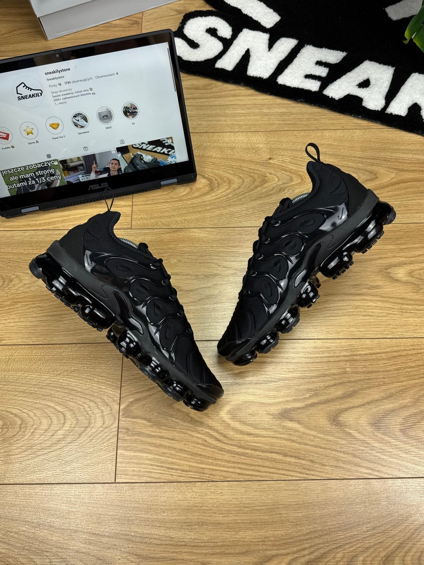 Nike Air Vapormax Plus (44.5)