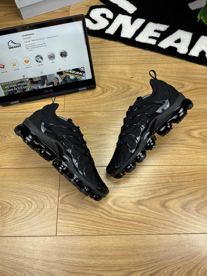 Nike Air Vapormax Plus (44.5)