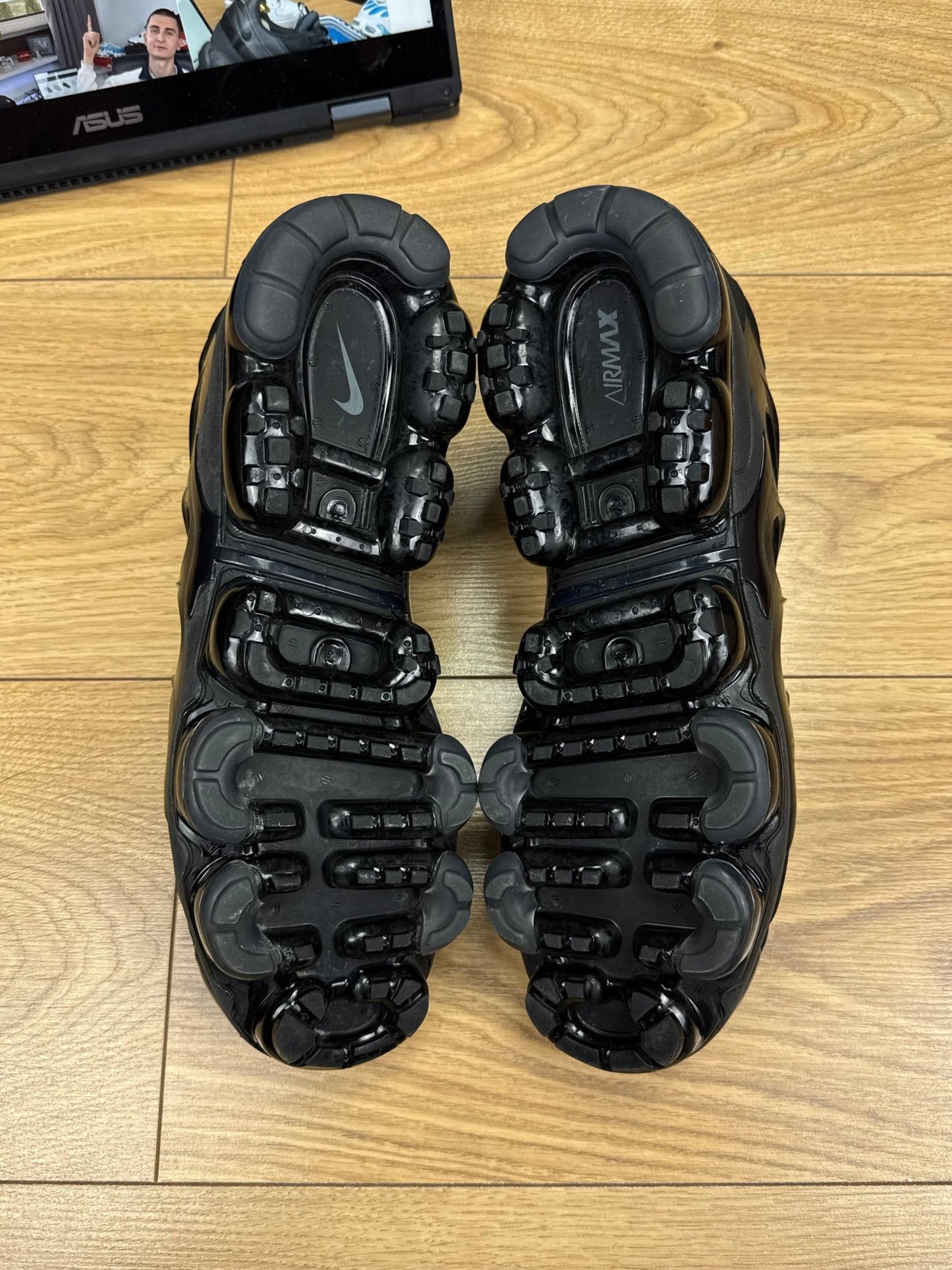Nike Air Vapormax Plus (44.5)