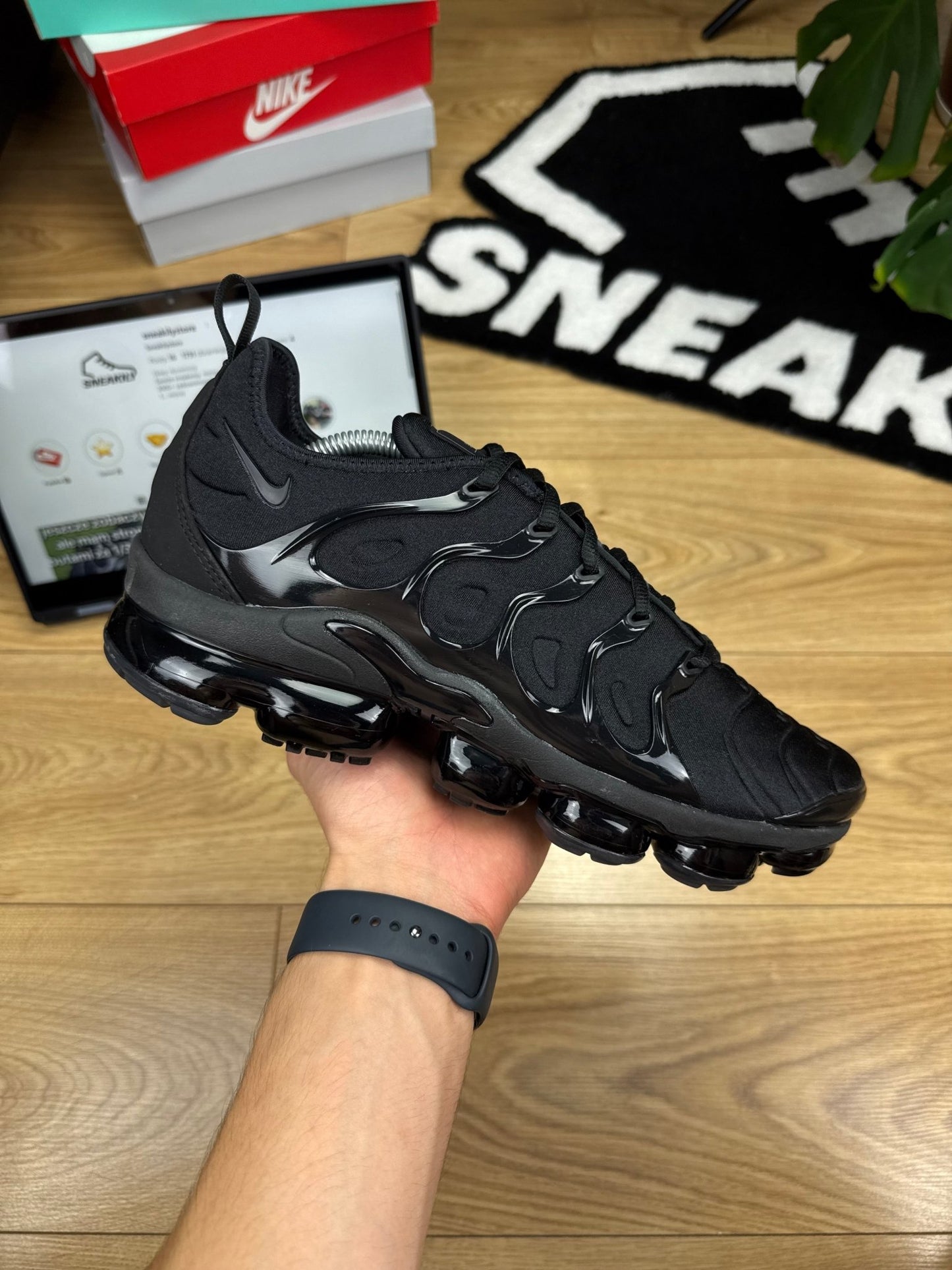 Nike Air Vapormax Plus (44.5)