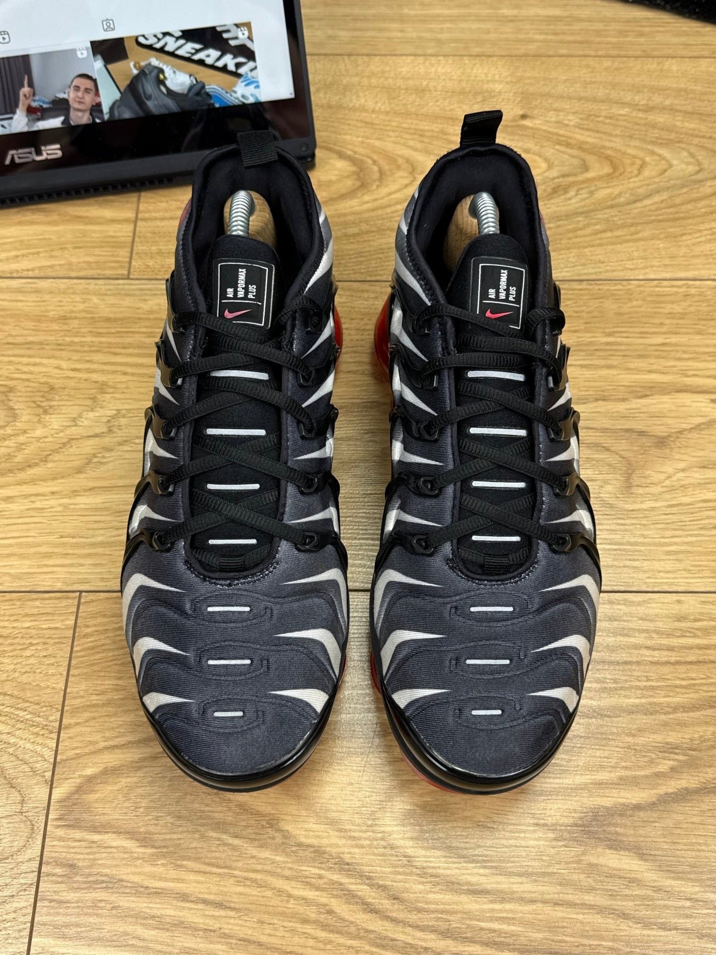 Nike Air Vapormax Plus (42.5)
