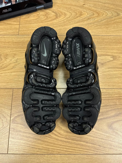 Nike Air Vapormax Plus (42)