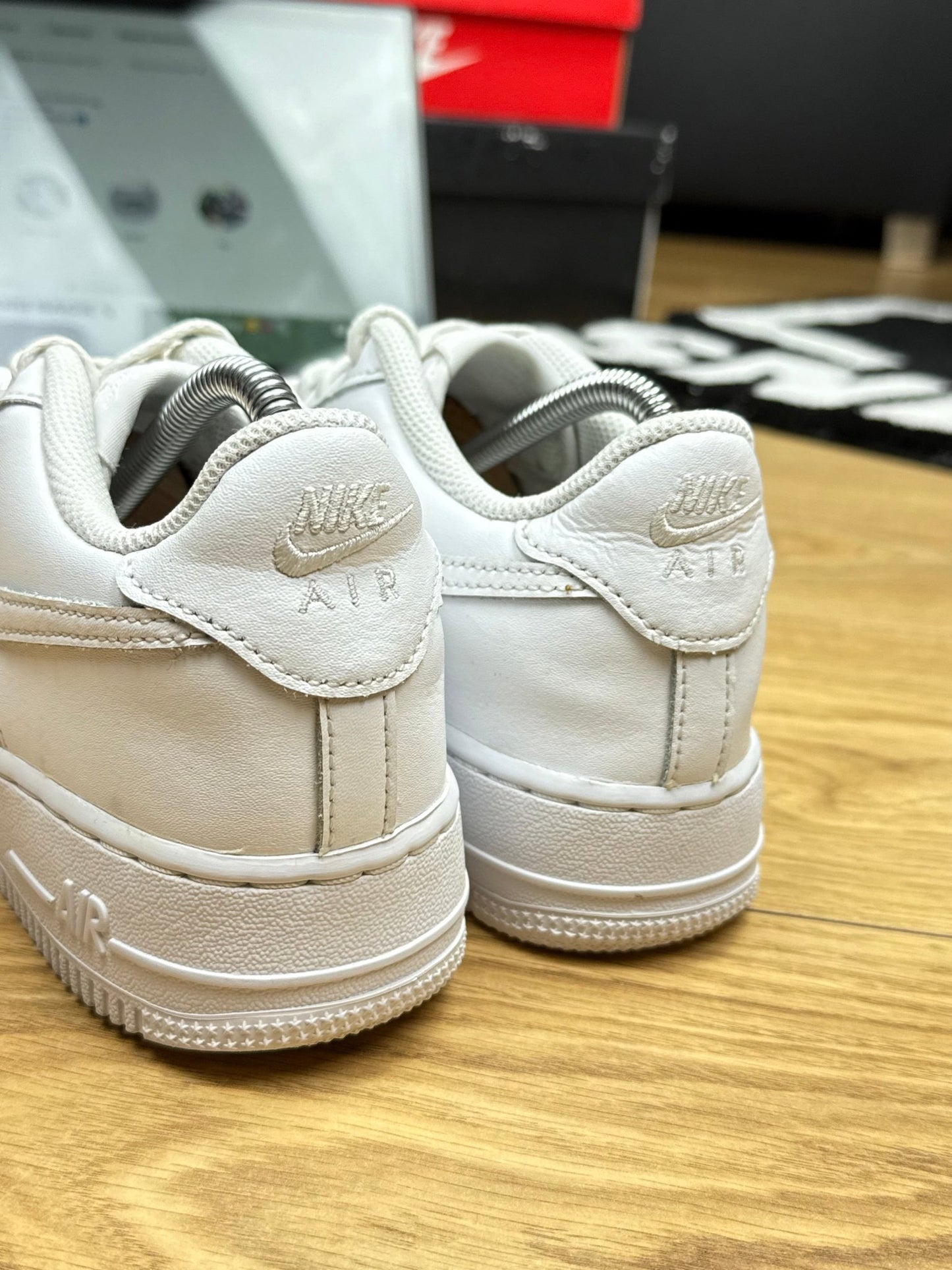 Nike Air Force 1 Low (38.5)
