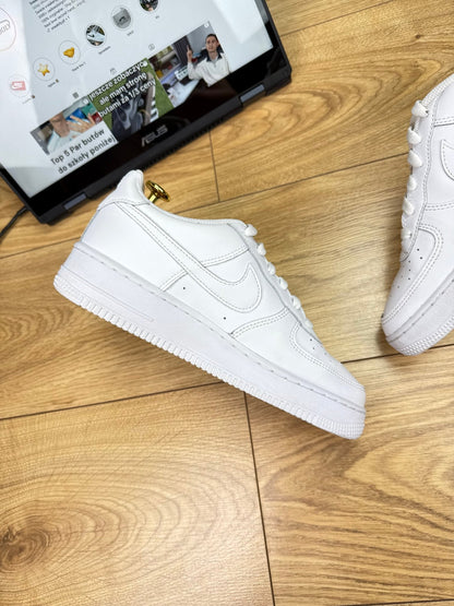 Nike Air Force 1 Low (38.5)