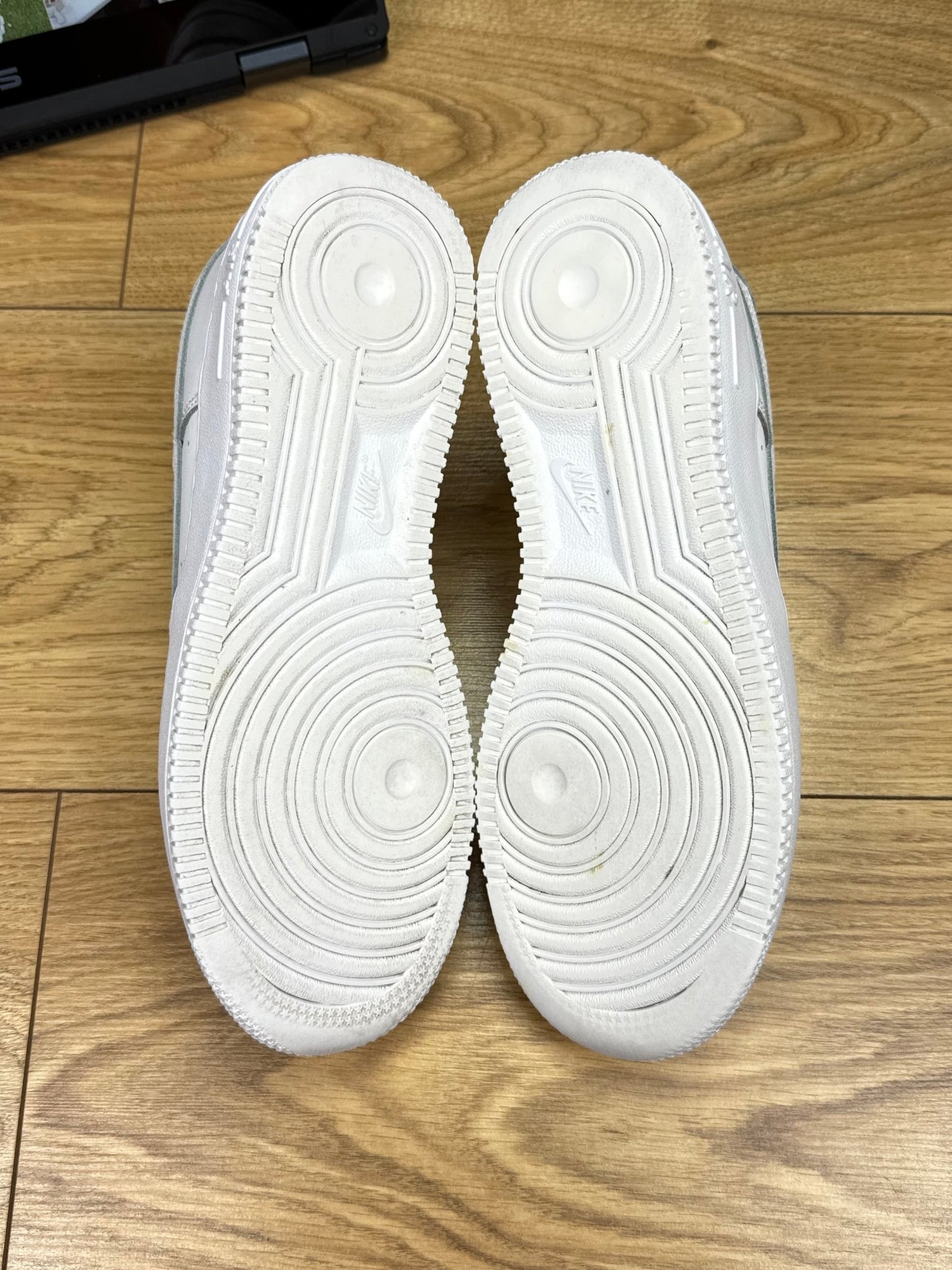 Nike Air Force 1 Low (38.5)