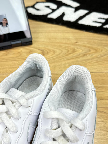 Nike Air Force 1 Low (38.5)