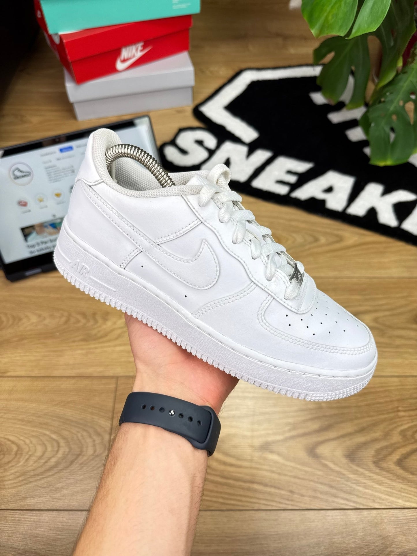 Nike Air Force 1 Low (38.5)