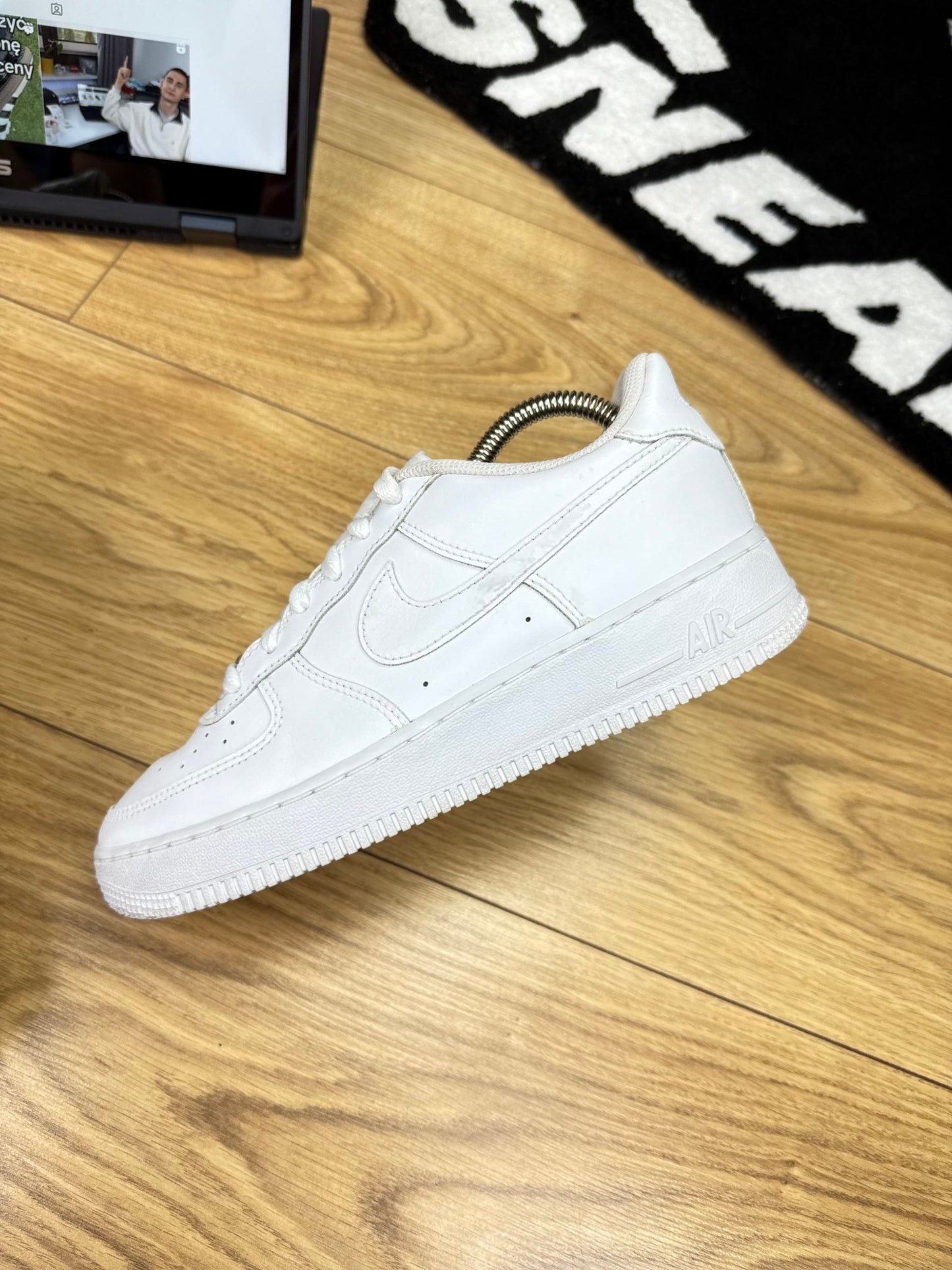 Nike Air Force 1 Low (38.5)