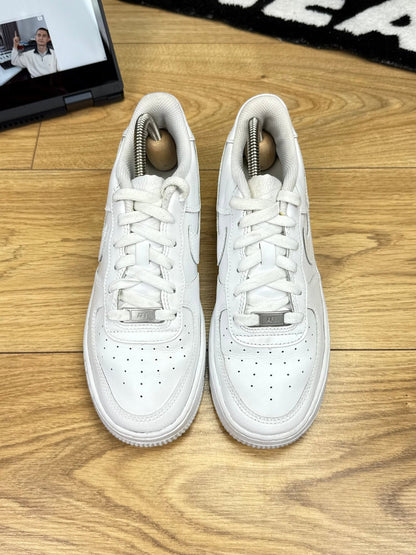 Nike Air Force 1 Low (38.5)