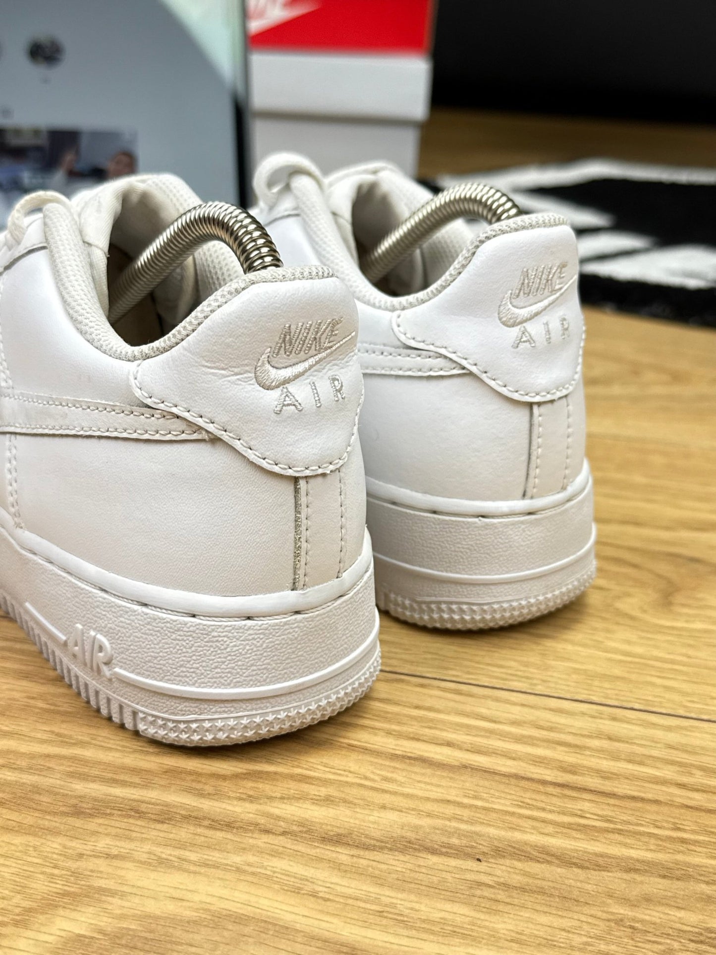 Nike Air Force 1 Low (38.5)