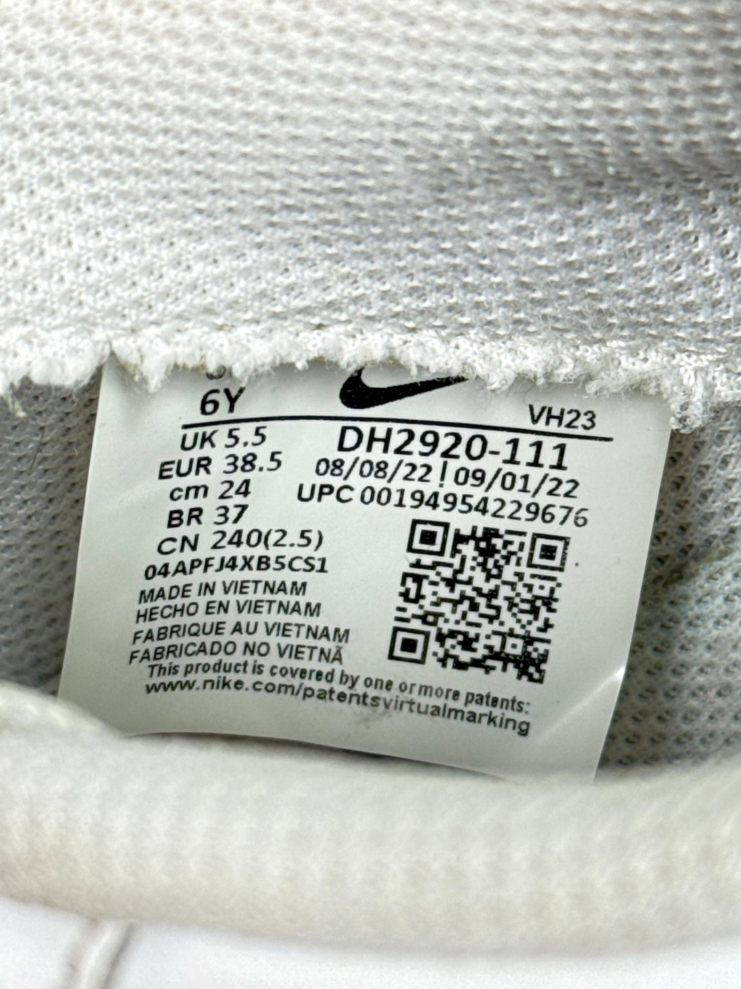 Nike Air Force 1 Low (38.5)