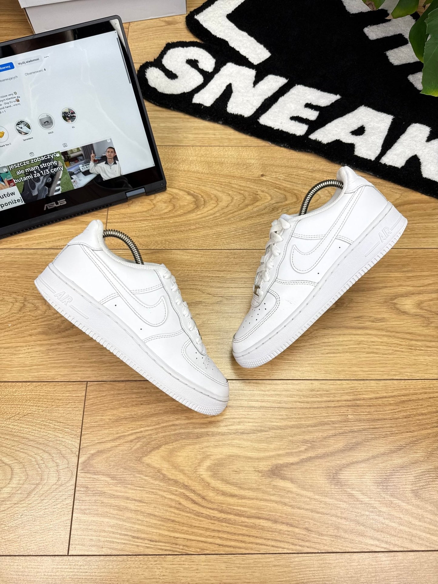 Nike Air Force 1 Low (37.5)