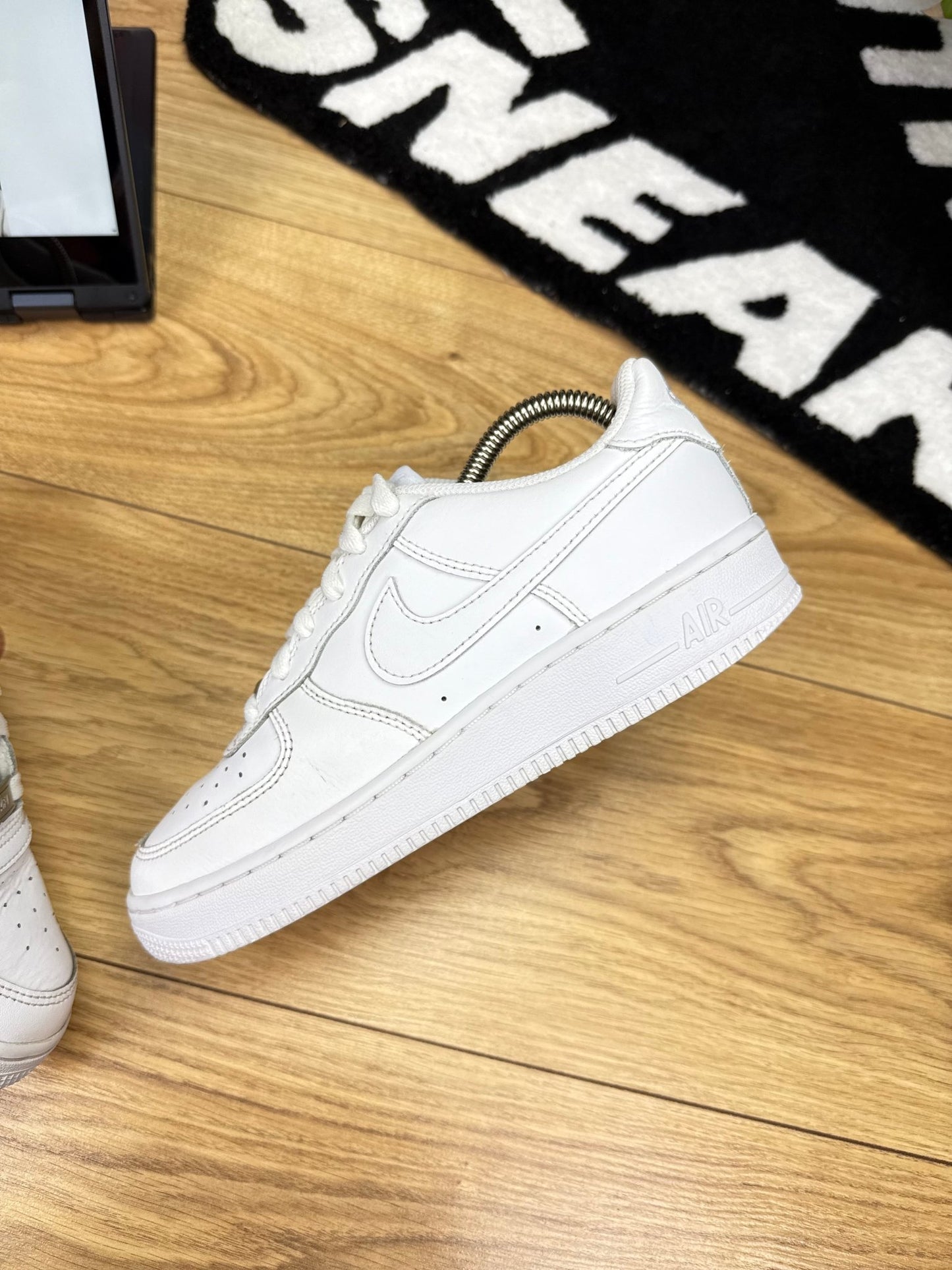 Nike Air Force 1 Low (37.5)