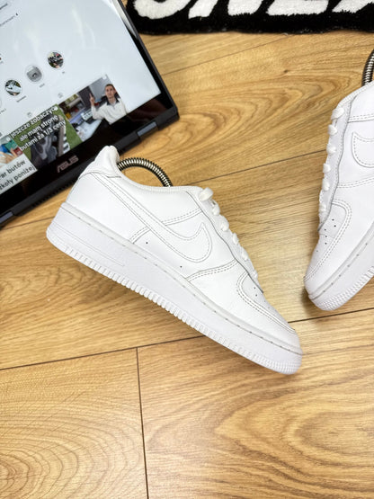 Nike Air Force 1 Low (37.5)