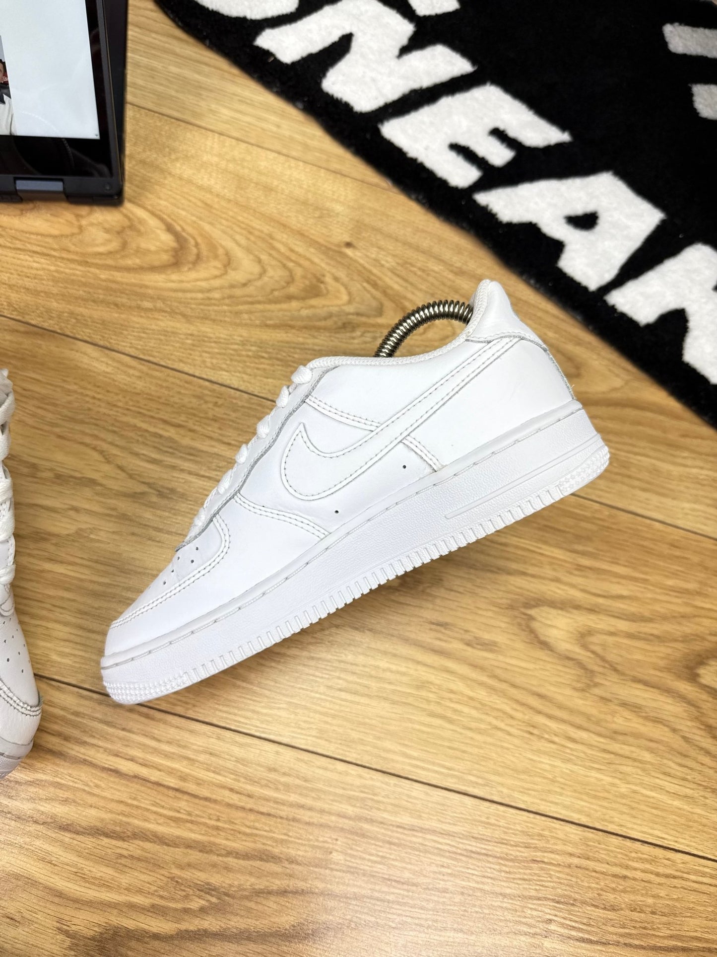 Nike Air Force 1 Low (37.5)