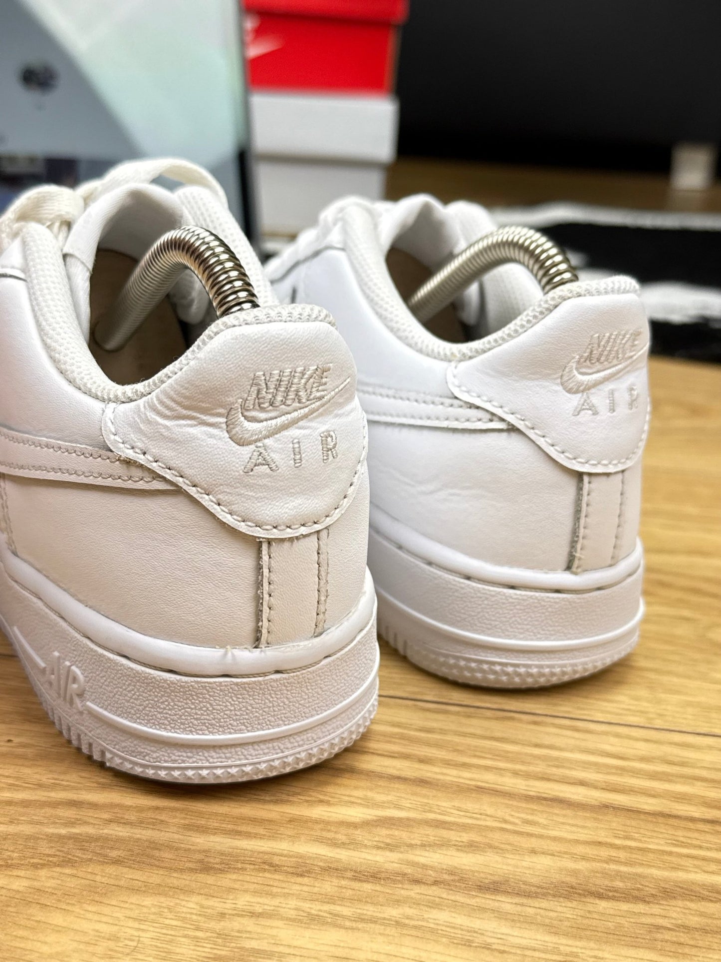 Nike Air Force 1 Low (37.5)