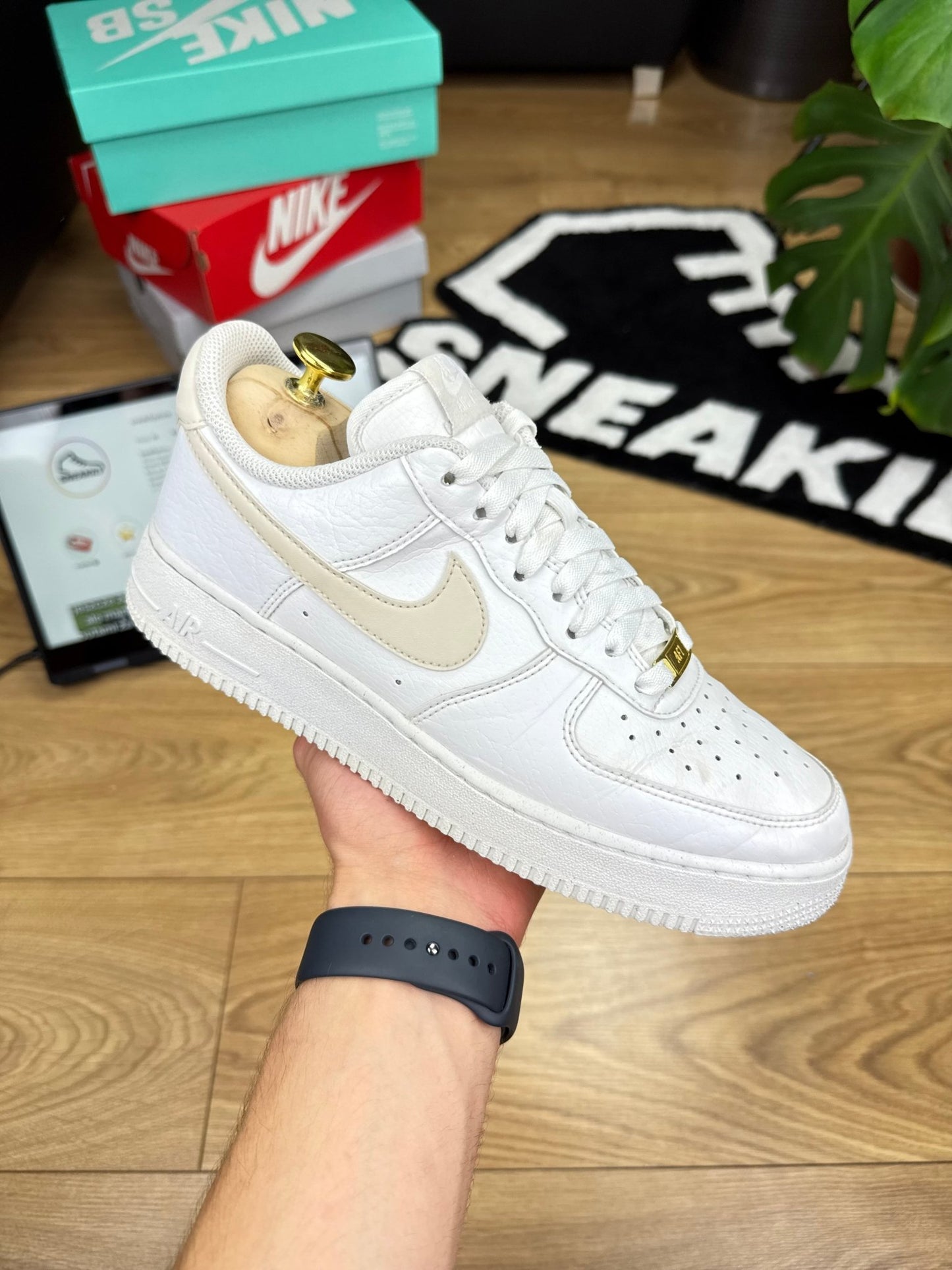Nike Air Force 1 Low (40.5)