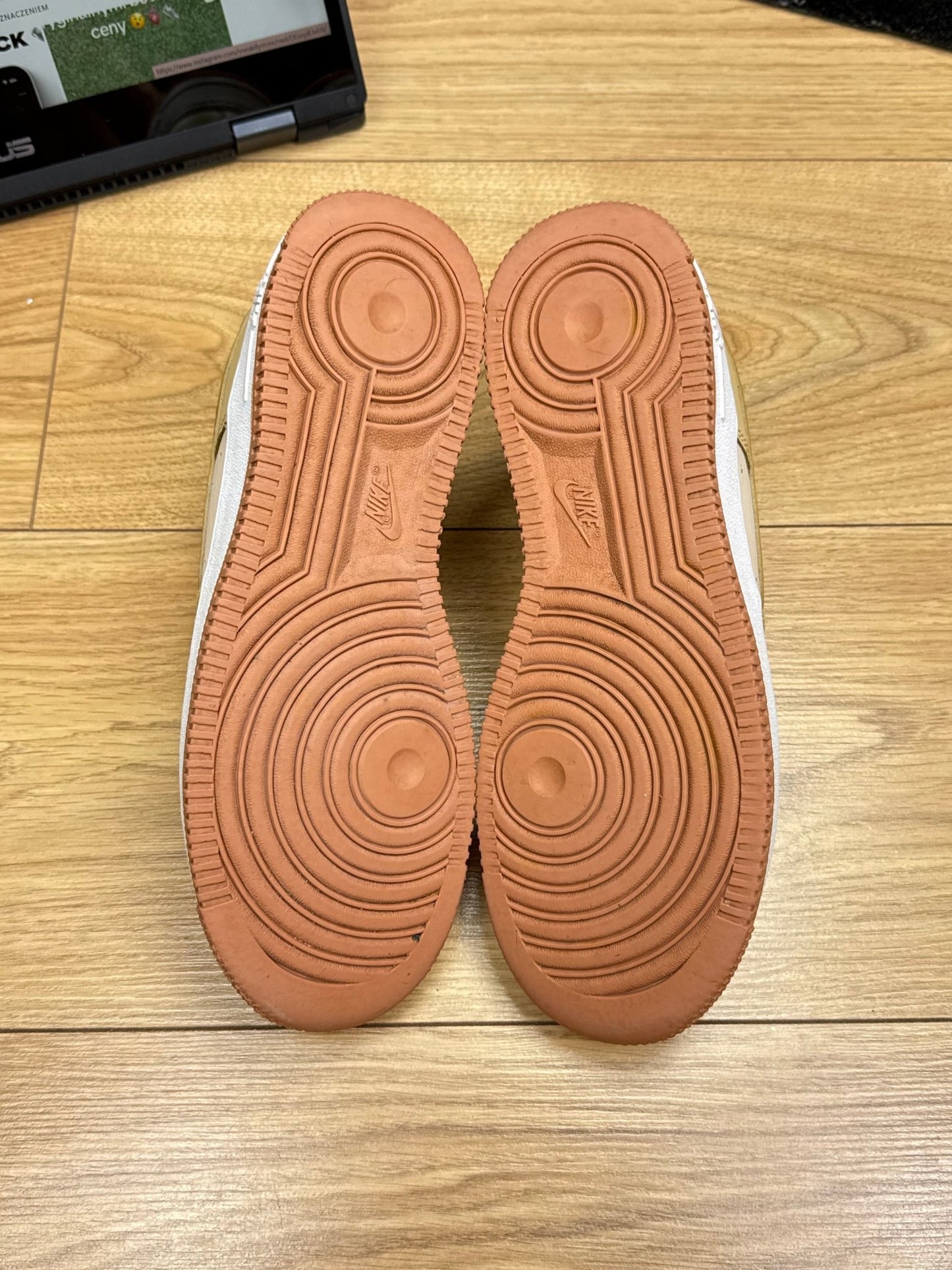 Nike Air Force 1 Low (39)