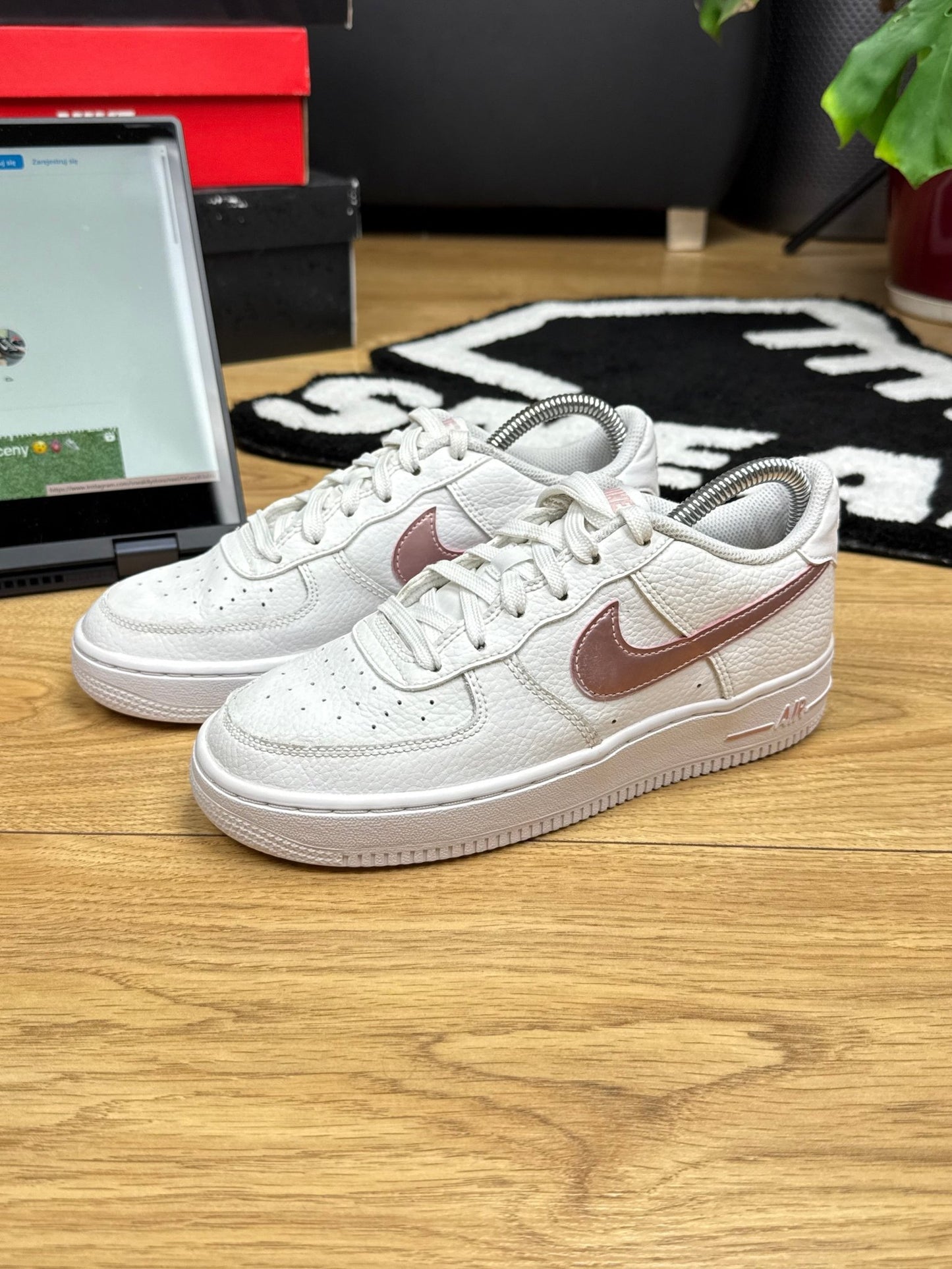 Nike Air Force 1 Low (36.5)