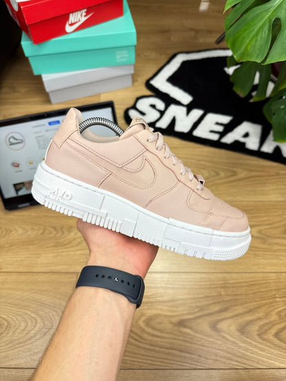 Nike Air Force 1 Pixel (40)