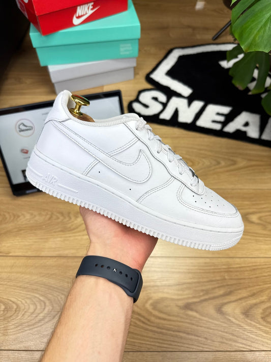 Nike Air Force 1 Low (40)