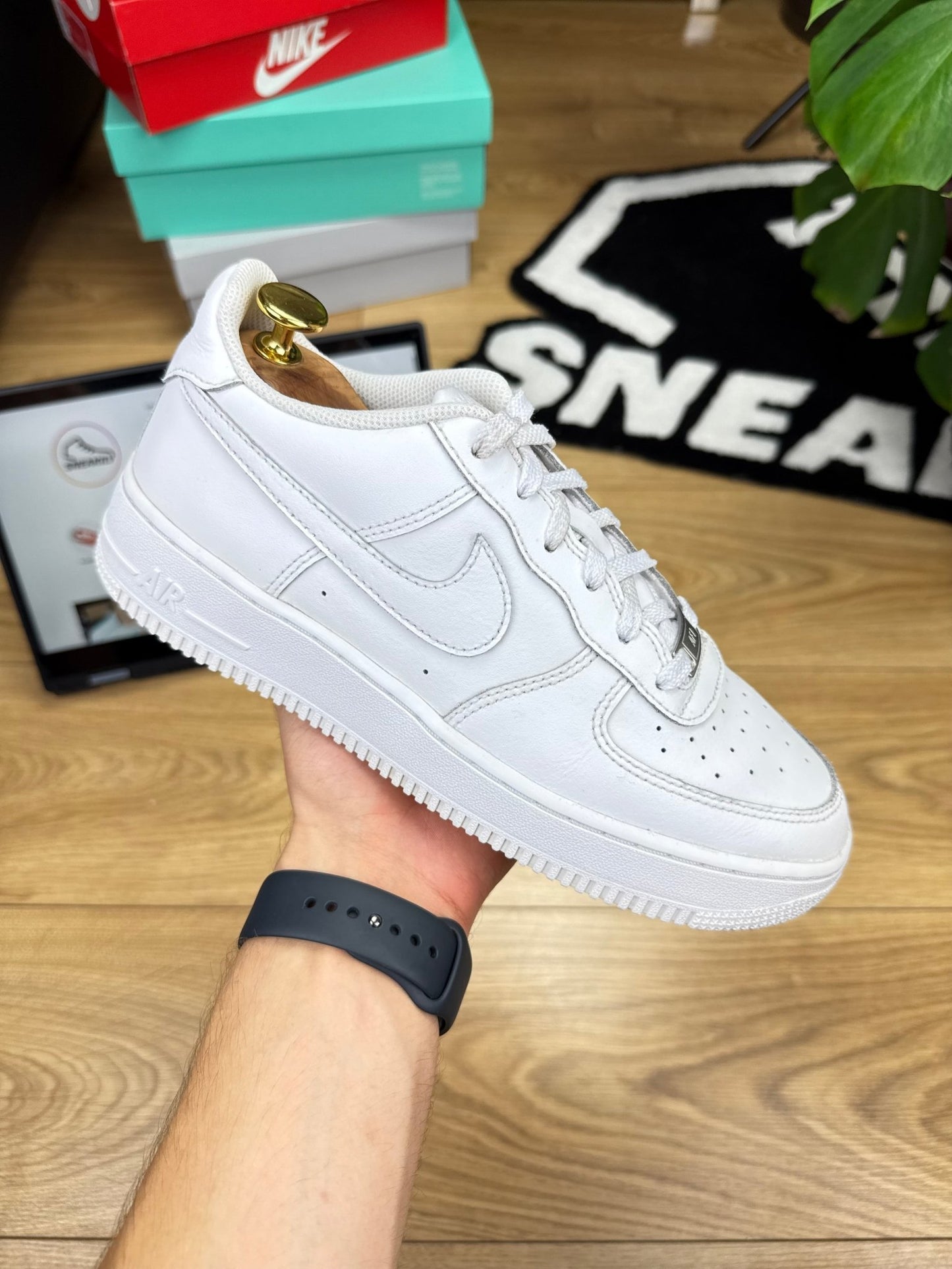 Nike Air Force 1 Low (40)