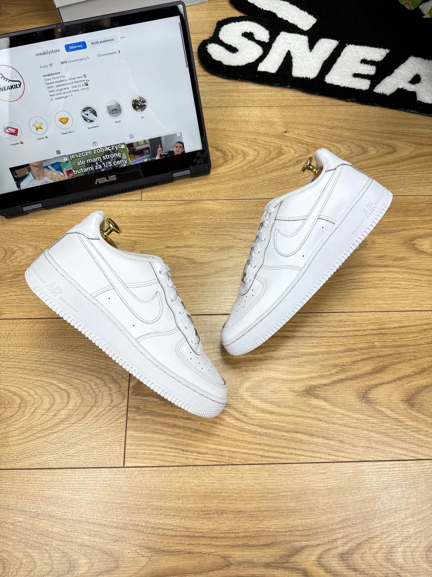 Nike Air Force 1 Low (40)