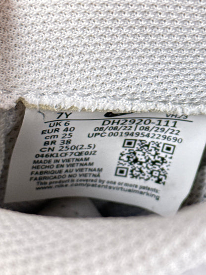 Nike Air Force 1 Low (40)