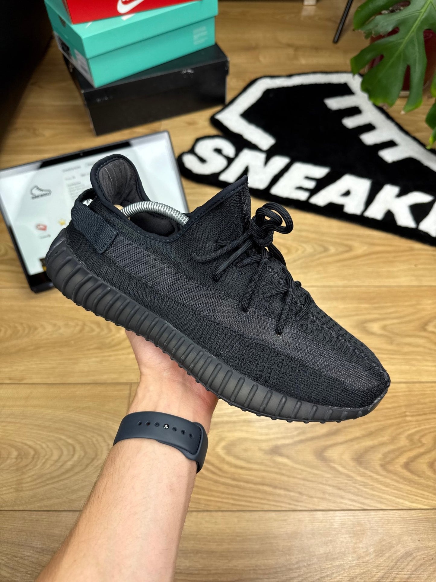 Adidas Yeezy 350 V2 Monomist (44 2/3)