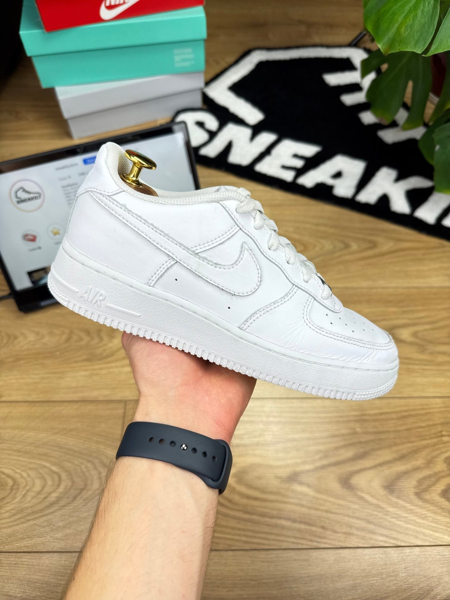 Nike Air Force 1 Low (38.5)
