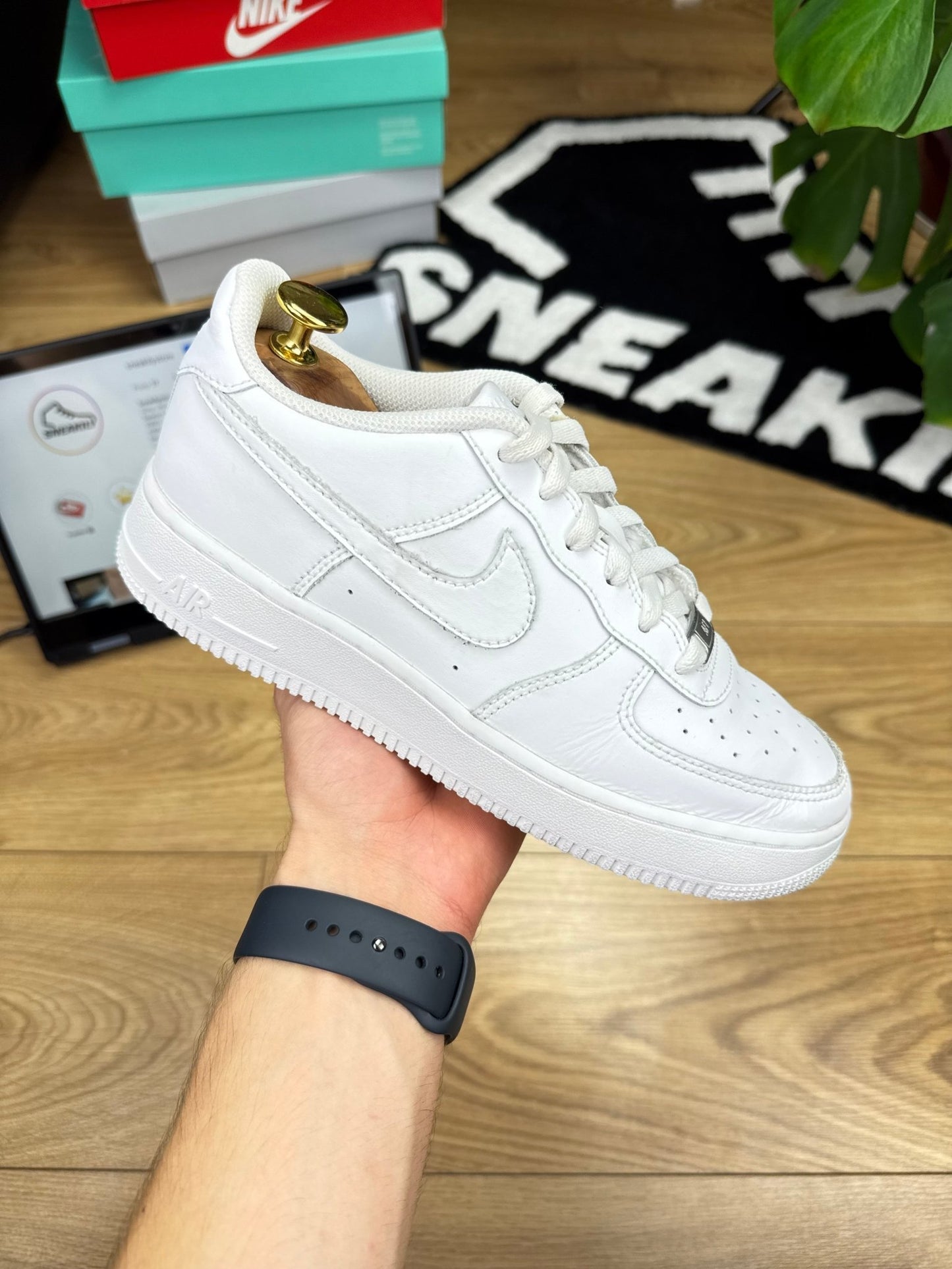 Nike Air Force 1 Low (38.5)